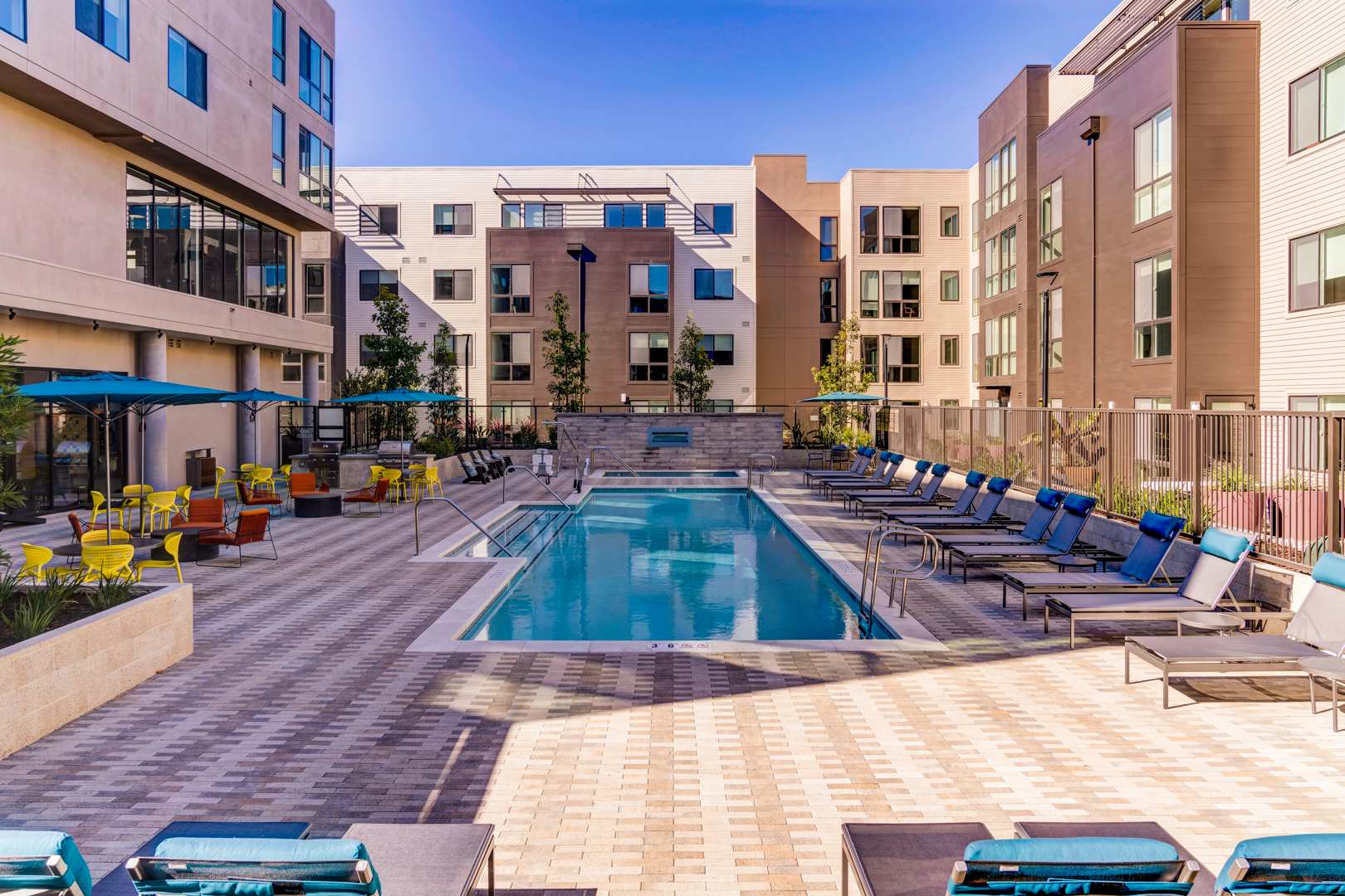 Novo Apartments 2 of 4